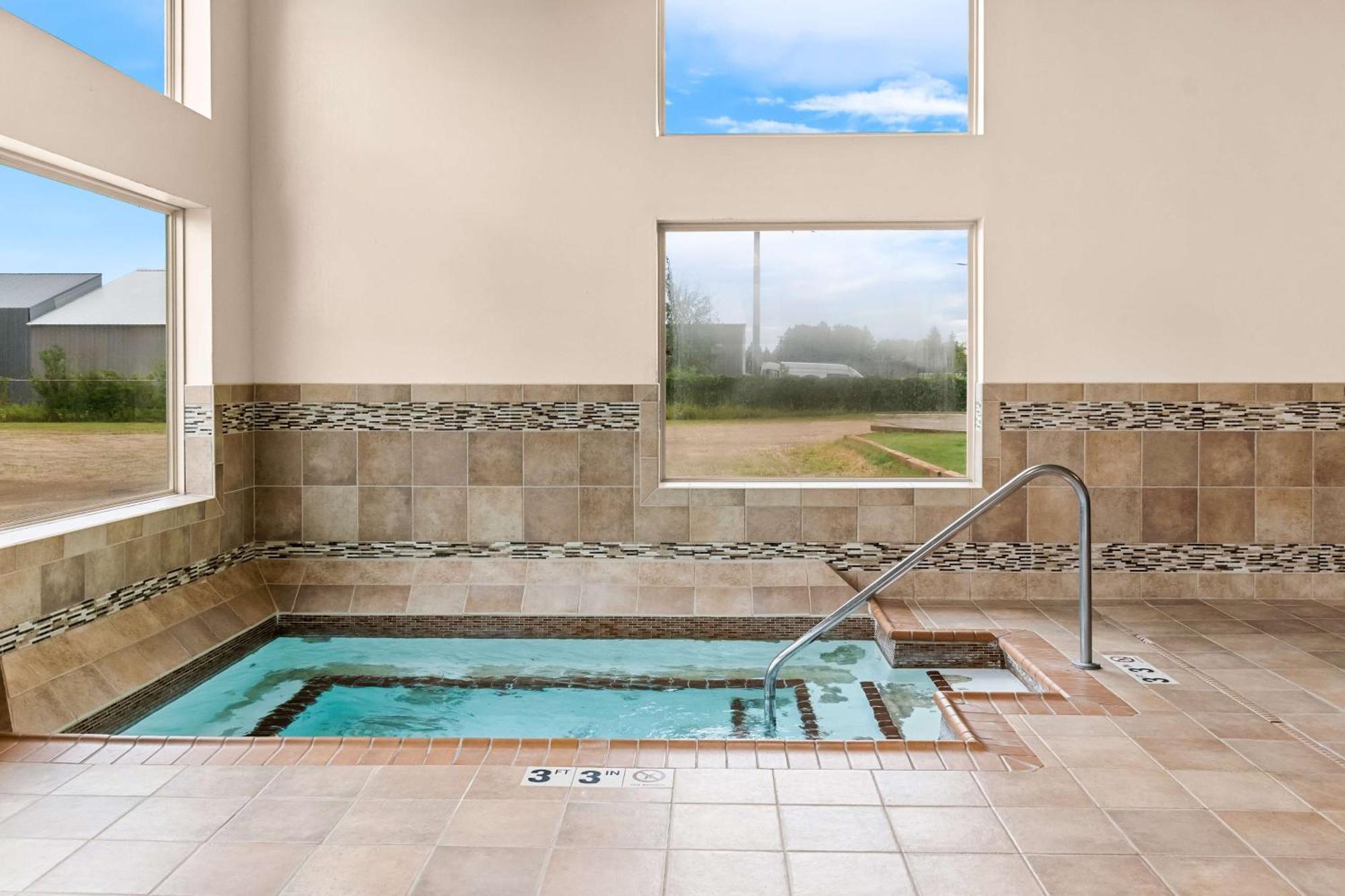 Heartland Inn & Suites, Surestay Collection By Best Western Park Rapids Exterior foto